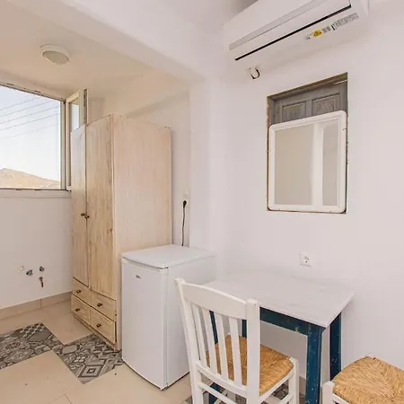 Bebis House Apart-hotel 3*