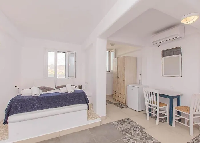 Ξενοδοχείο με διαμερίσματα Bebis House